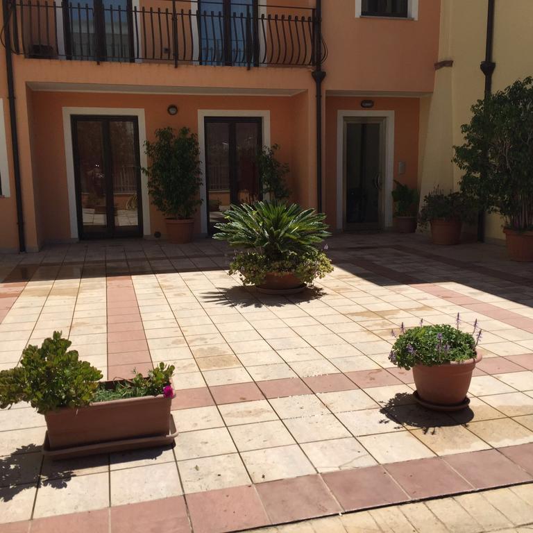 Bertolottu Residence Apartments トルトリ エクステリア 写真